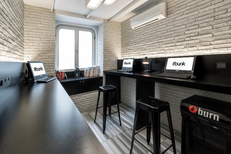 Wabi Auberge de jeunesse *